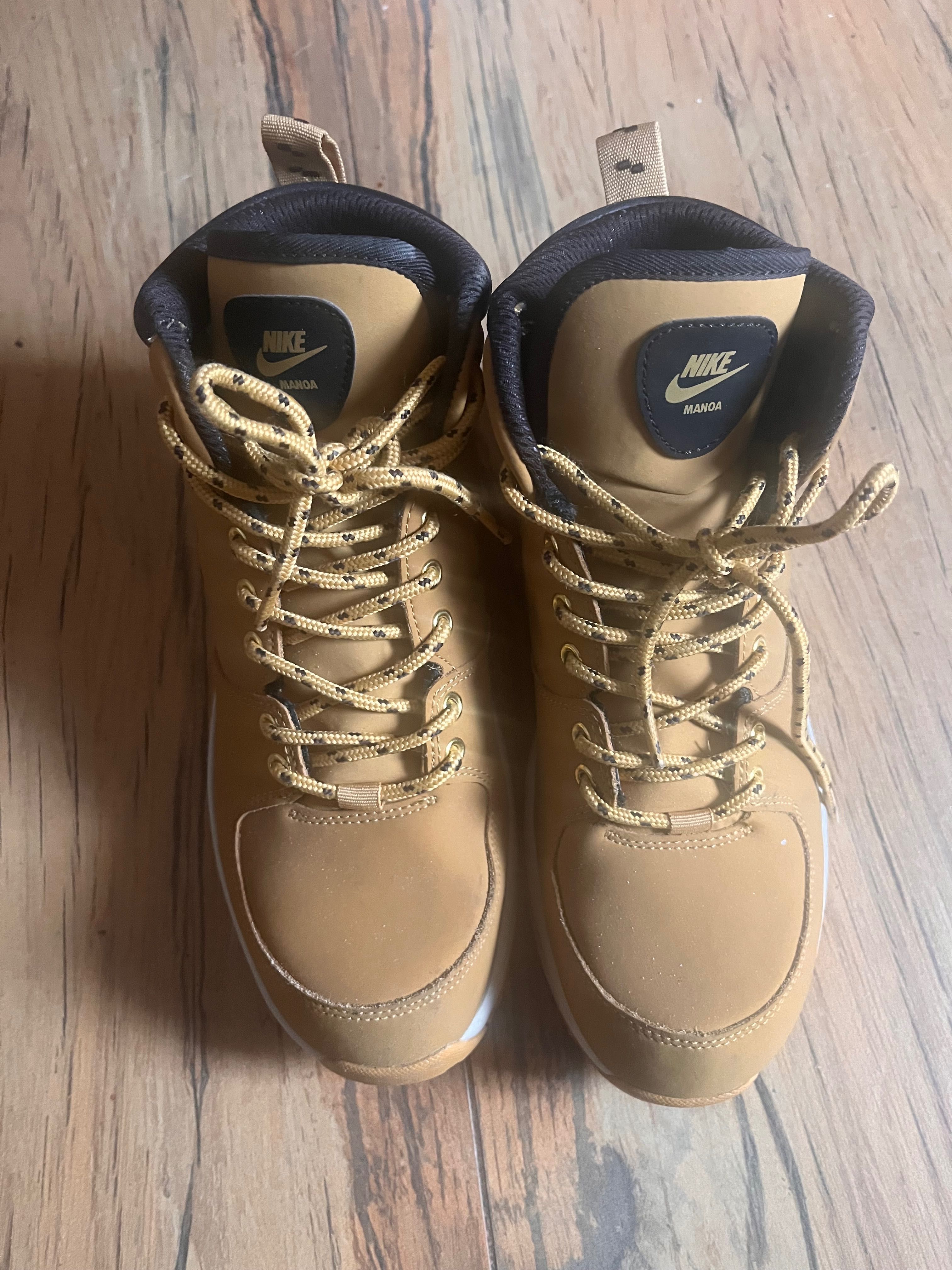 Nike manoa 39 online