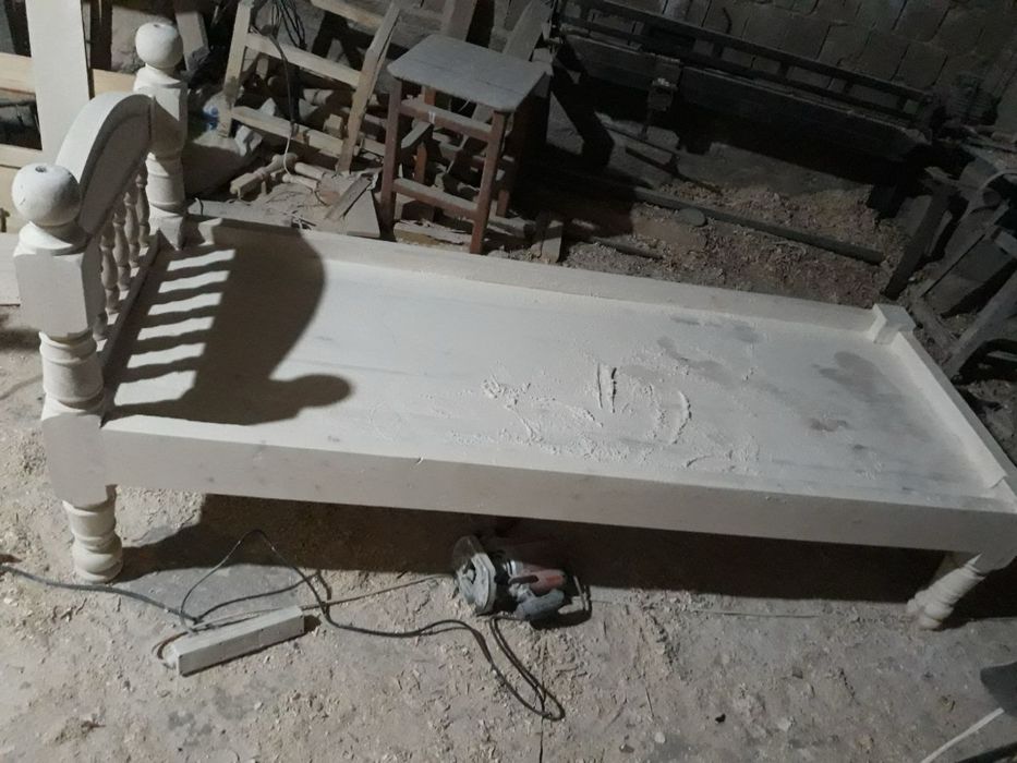 karvat suri chorpiyalar stol stular spalnilar