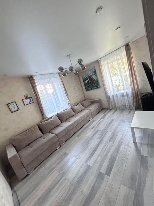 Продам трех комнатную квартиру