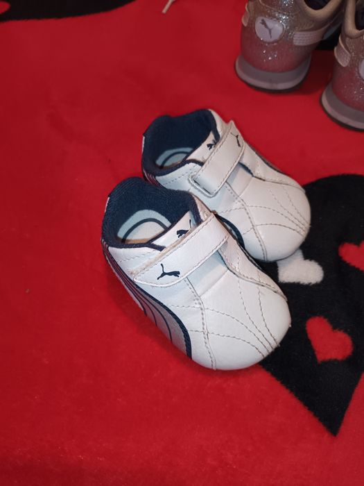 Vând adidasi de fetite originali