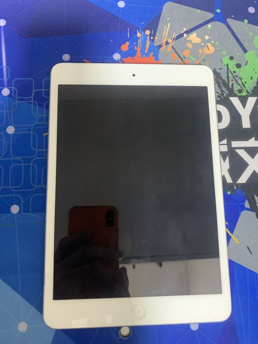 Айпад мини (2012)