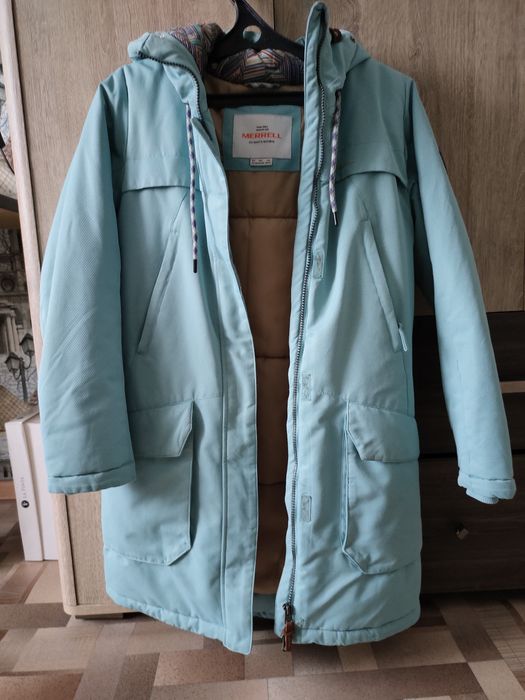 продаю зимнюю куртку