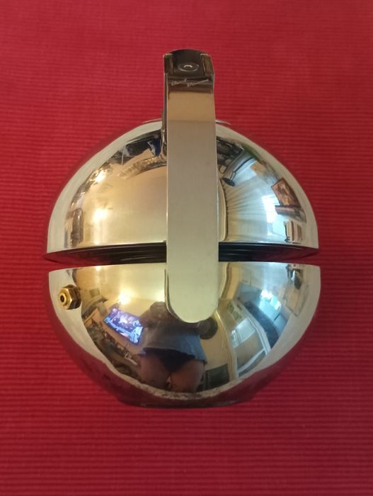 Италянска кафемашина, кафеварка модел Matilda, дизайн Раул Пичинини -