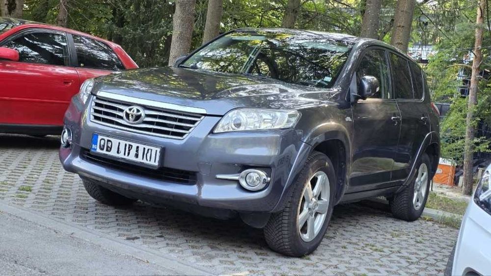 Продавам Toyota RAV 4 Аutomatic 2.2 D