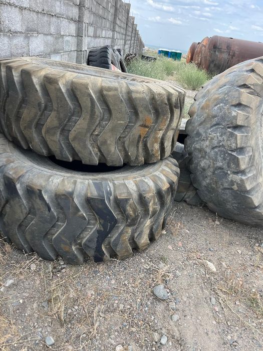 Шина на погрузчик 3 куб
