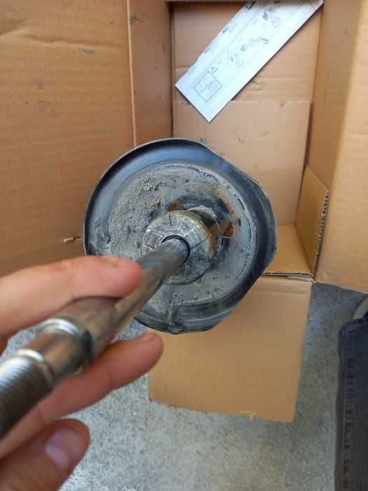 Амортисьор за ТОЙОТА КОРОЛА ВЕРСО 2002г.