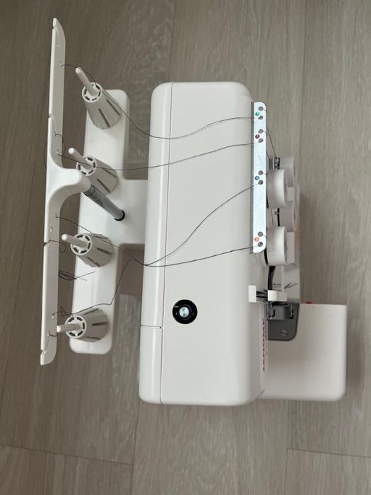 Оверлок Janome 7034d