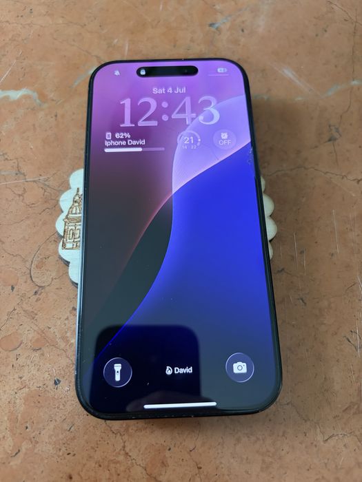 Vând Iphone 16 pro 94% health