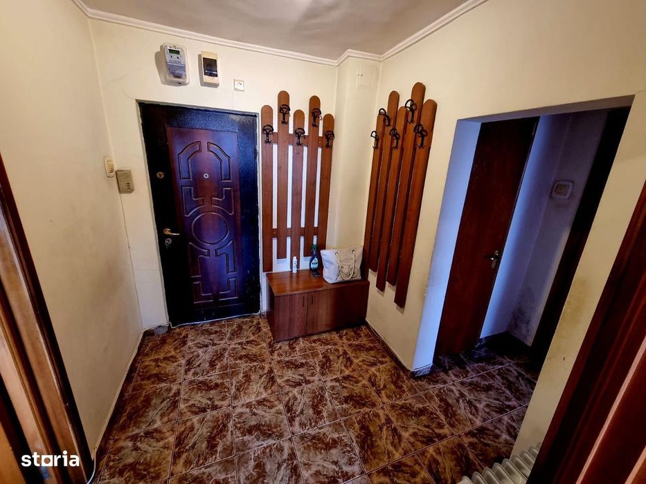Gara mangaliei-apartament 2 camere decomandat 52 mp