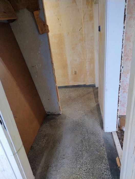 Продава се Тристаен апартамент в Варна, Младост 2 - 64 кв.м за 949 €/кв.м - Снимка #6