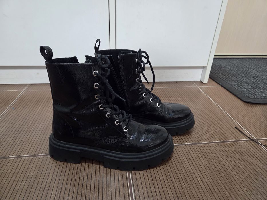 Дамски обувки 37/38 номер