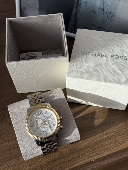 Часы от Michael Kors