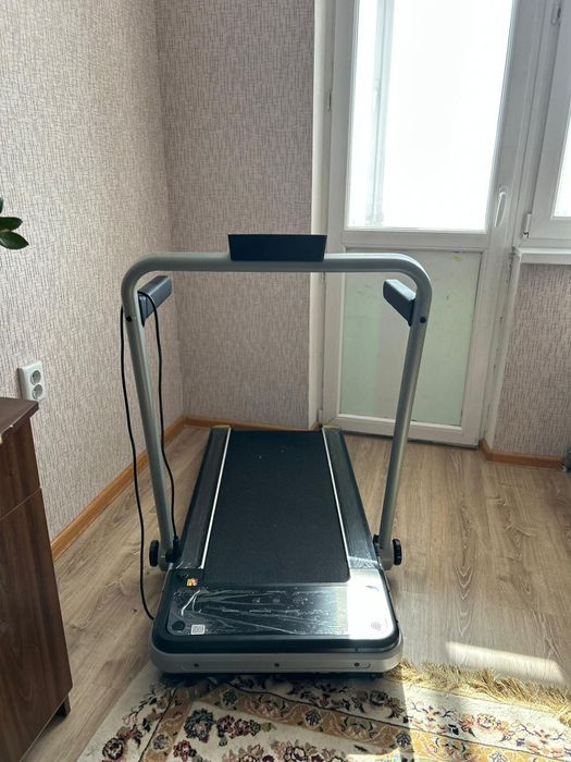 Продам беговую дорожку