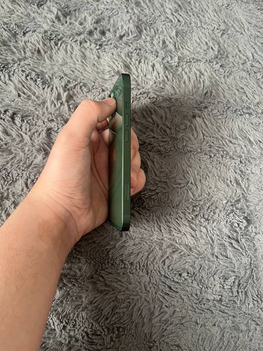 Iphone 13 sotiladi