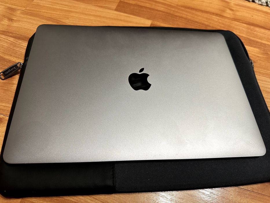 MacBook Pro 13" Model Mid 2017