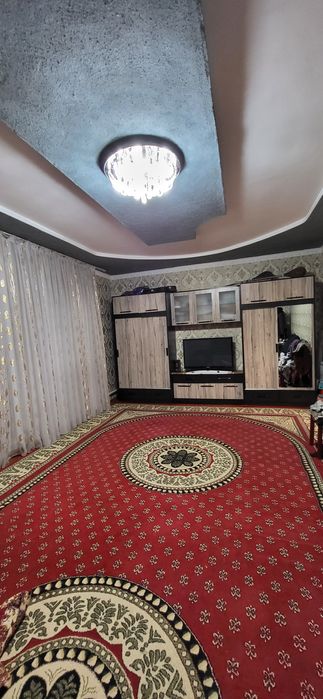 2 этажлы 8 ханалы жер жай сатылады