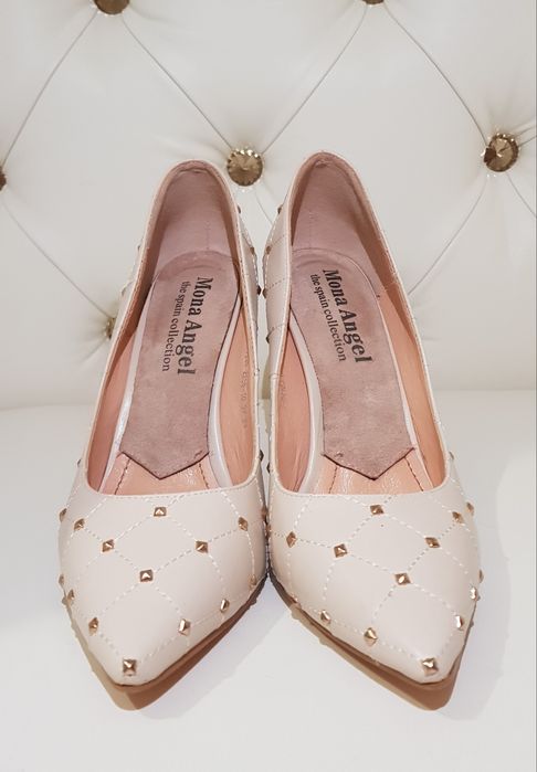 Продам туфли женскую