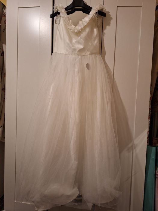 Сватбена чисто нова рокля