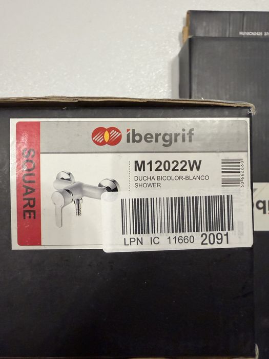 Смесител за душ Ibergrif M12022W / Square