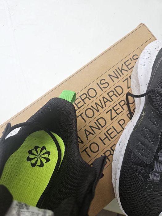 Vând adidași nike Crater Impact