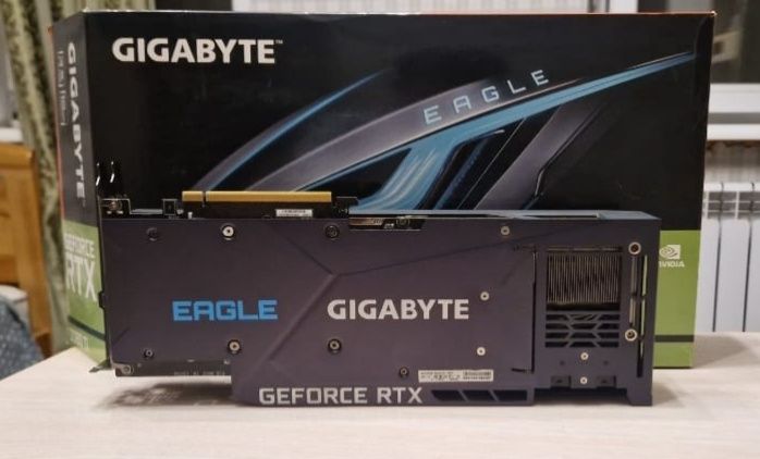 Продам видеокарту Gigabyte GeForce RTX 3080 Ti Eagle 12GB