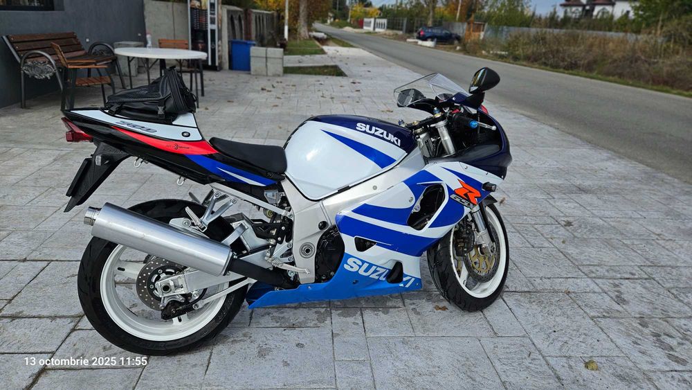 Suzuki GSX-R 750 K1