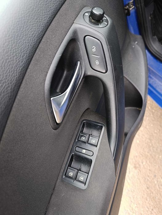 VOLKSWAGEN POLO 93000km diesel 2012