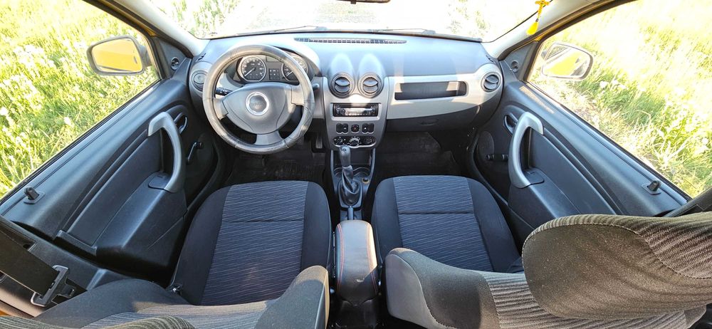 Dacia Logan Facelift Ambiance 1.4 MPI 2008 – 74.548 km – proprietar unic