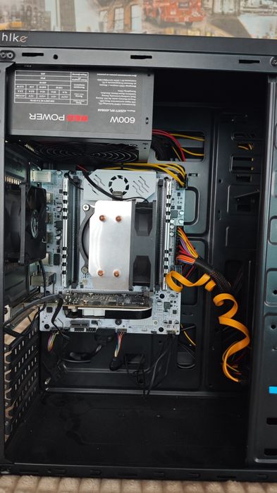 Продам системный блок на xeon