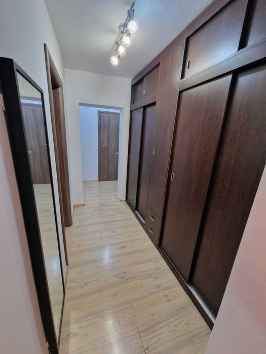 Apartament mobilat compus din 3 camere etaj 5/8 Sos Panduri chirie