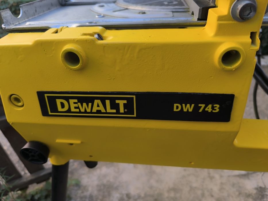 Комбиниран циркуляр и пендула DeWALT DW743 , 2000W