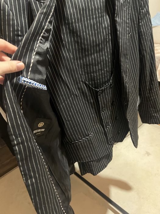 Мужской костюм тройка