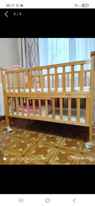 Детская кроватка