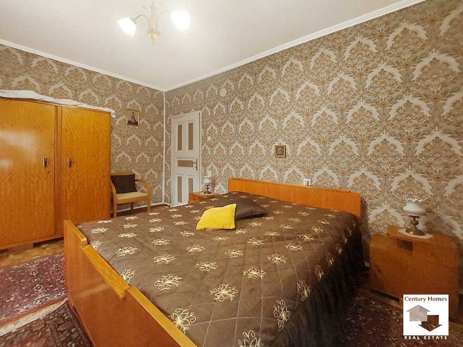 Дава се под наем Къща в Велико Търново, Стара част - 132 кв.м за 700 € - Снимка #3