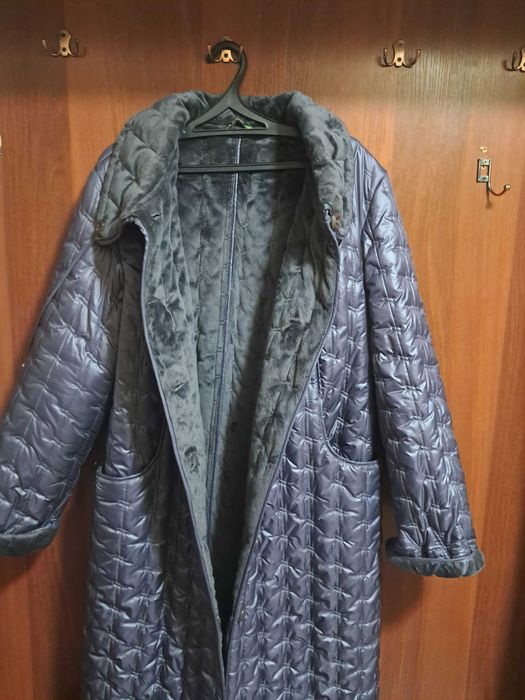 Продам стеганое пальто