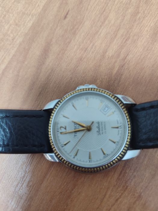 Наручные часы Tissot