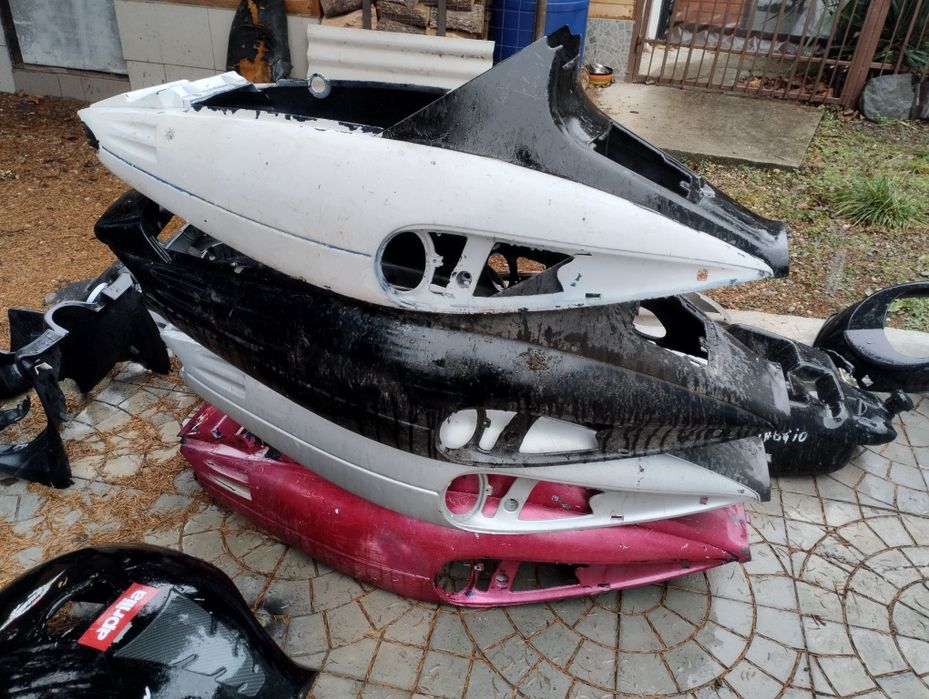 Malaguti f10 f12 f15 Спойлери и пластмаси