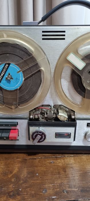 Magnetofon Telefunken M 202