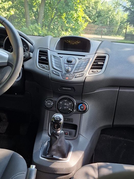 De vânzare Ford Fiesta, din 2013, motor 1.6, Diesel, înmatriculat în 2020, 177700km