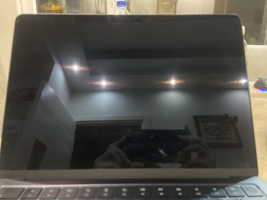 MacBook Air M2-16GB, 256GB SSD