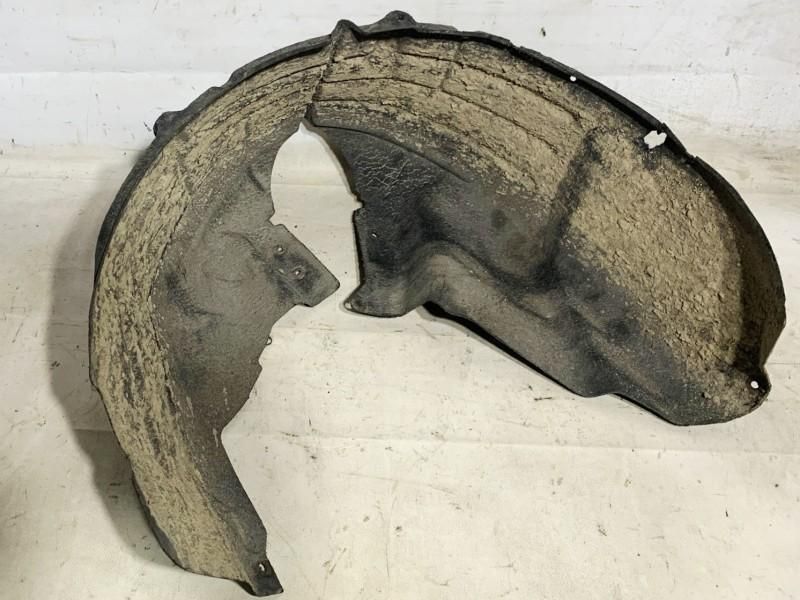 Carenaj roata stanga spate Ford Kuga SUV