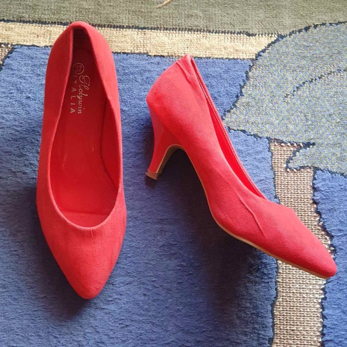 Дамски обувки на ток