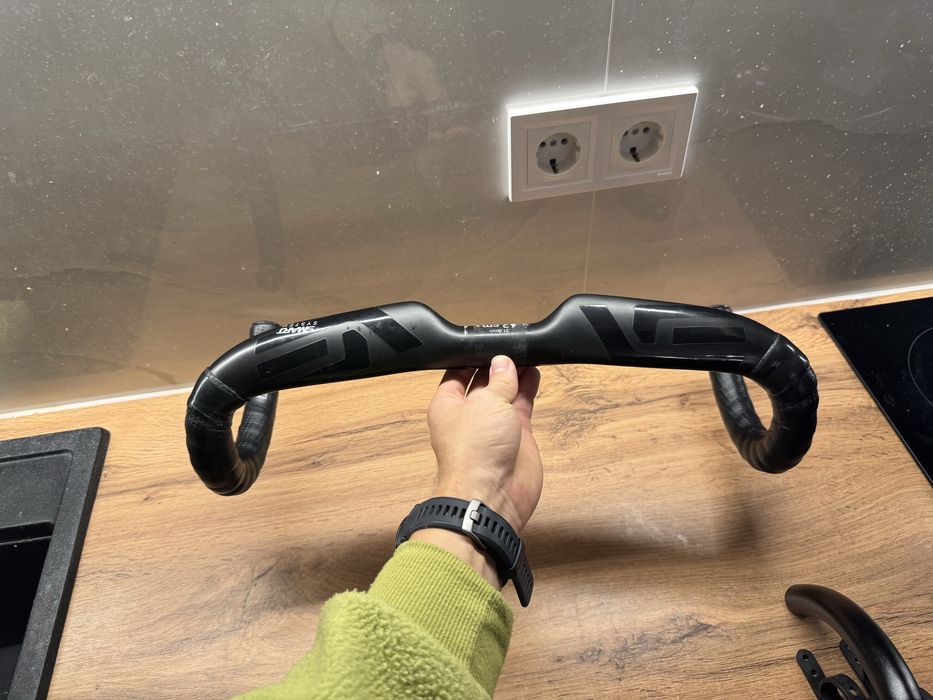 Карбоновый руль аеро баран