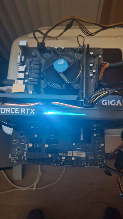 Vind placa de baza Biostar tb250