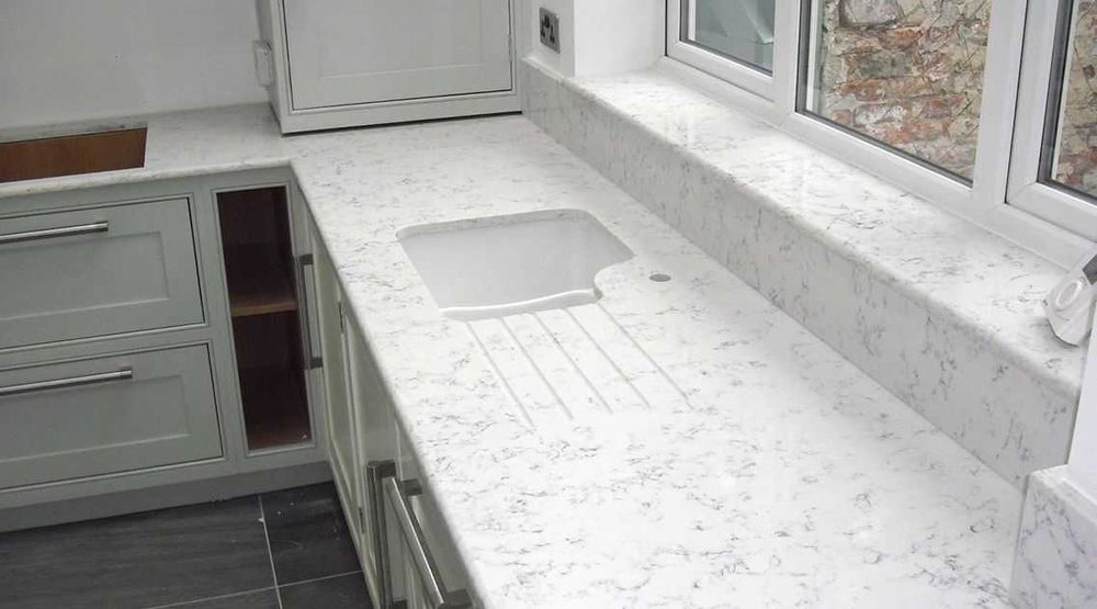 Столешница из камня на кухню (акрил,кварц), барные стойки, умывальники