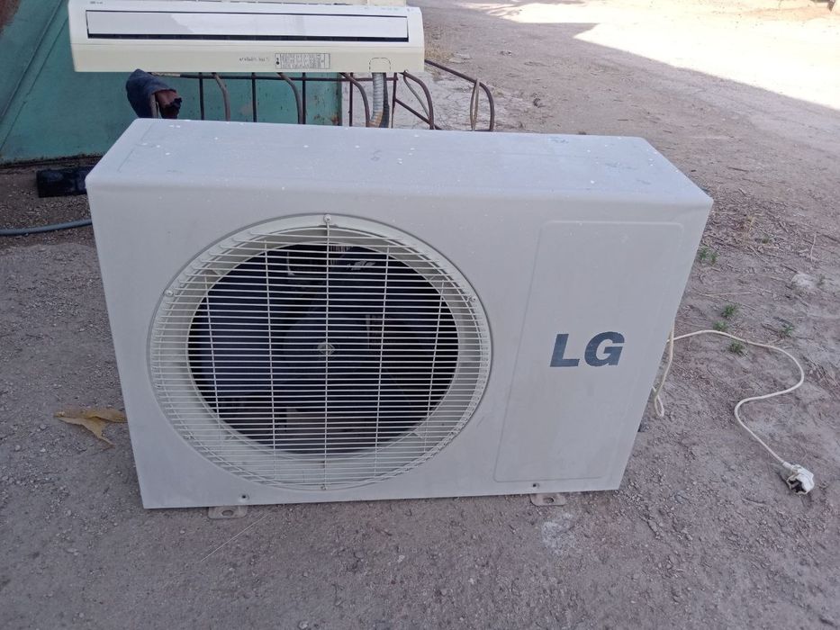 продается кондиционер LG корейский