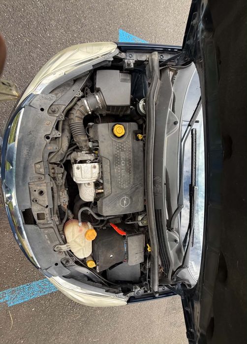 Vând Opel Corsa D