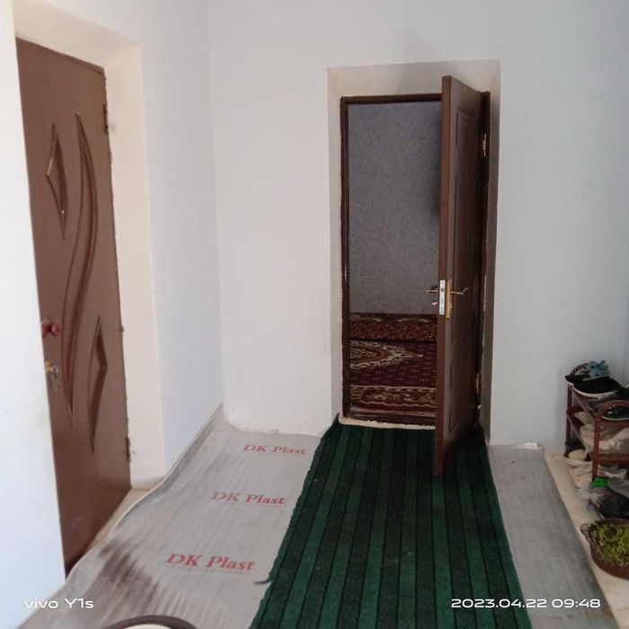 Uy sotiladi 15 sotix