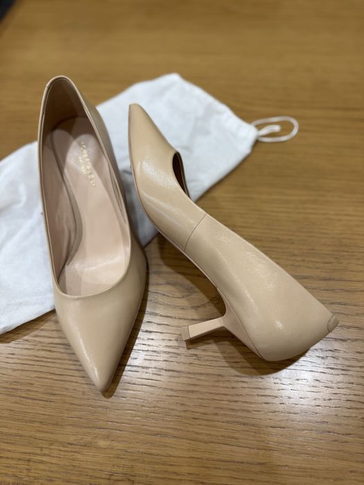 Нюдовые кожаные лодочки