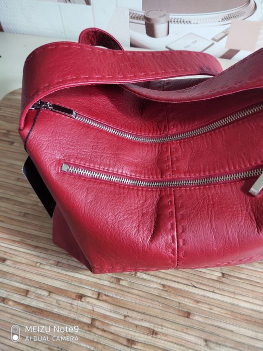 Продам кожаную сумку